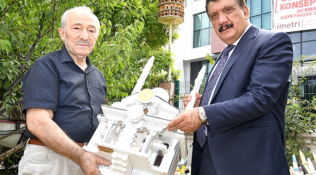 HERKESE ÖRNEK OLACAK DAVRANIŞ