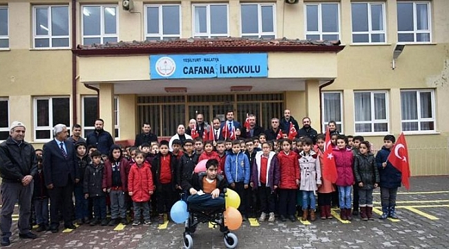 Cafana İlkokulunun Akülü Araba Hediyesi Göz Doldurdu