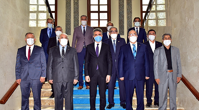 Muhtarlar Günü Dolayısıyla Vali Baruş’a Muhtarlardan Ziyaret